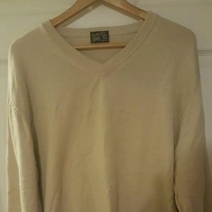 V-neck Sweater Large